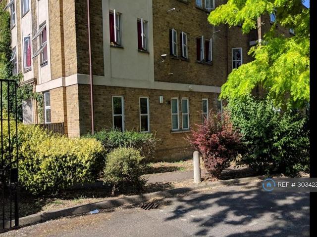 Chiltern Court, London, SE14 1 bed flat to rent £1,500 pcm £346 pw