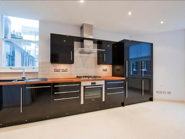 Chiltern Street, London W1U 2 bed flat to rent £3,800 pcm £877 pw