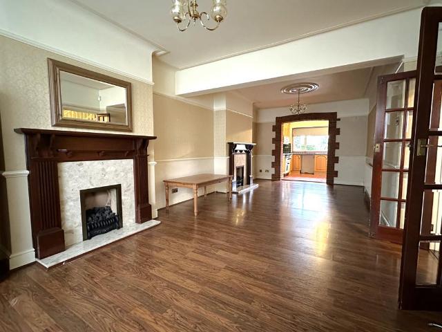 Chingford Mount Baptist Church, 1a Leadale Avenue, London, E4 8AT, United Kingdom | 3 bed townhouse for rent #140659113 | Rentberry