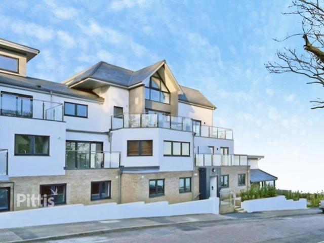 Chine Avenue Shanklin PO37 2 bed apartment to rent £1,400 pcm £323 pw