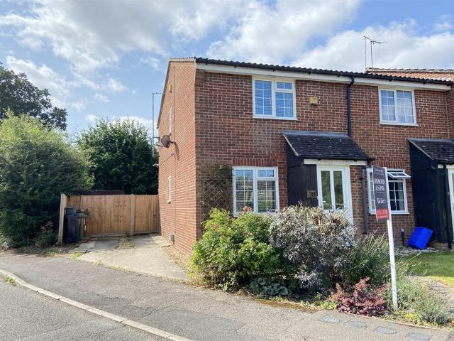 Mulberry Way, Chineham, RG24 2 bed house to rent £1,295 pcm £299 pw