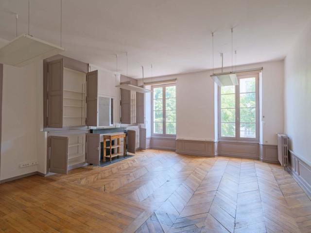 Chinon Malraux à 7 min à pied de la Forteresse Royale