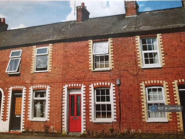 Chinnor Road, Thame, OX9 2 bed terraced house to rent £1,300 pcm £300 pw