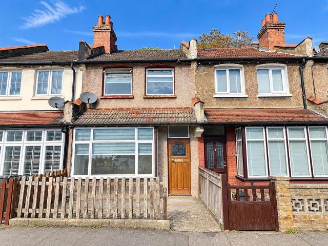 Chipstead Valley Road, Coulsdon CR5, 3 bed terraced house to rent, £2,400 pcm | PrimeLocation