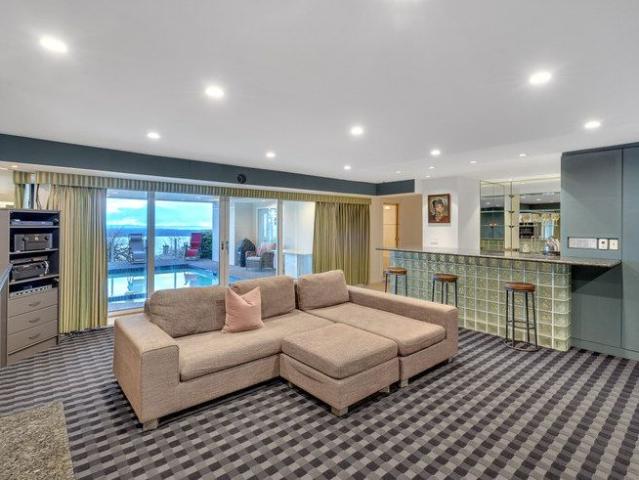 Chippendale Court