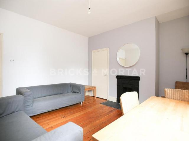 Chippendale Place, Newcastle Upon. 2 bed flat to rent £1,050 pcm £242 pw