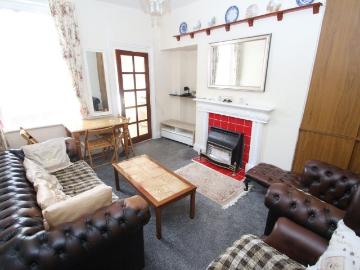 Chippendale Place, Newcastle Upon Tyne NE2, 3 bed flat to rent, £1,200 pcm | PrimeLocation