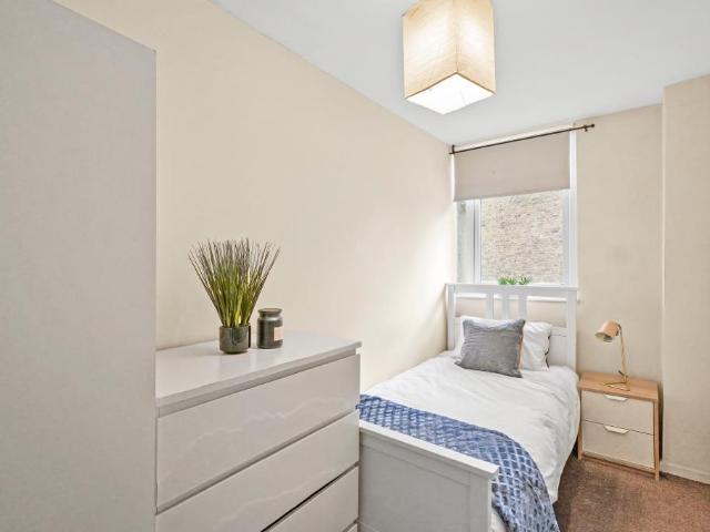 Chippenham Road, London W9 1 bed in a house share to rent £1,200 pcm £277 pw