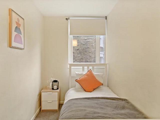 Chippenham Road, London W9 1 bed in a house share to rent £1,200 pcm £277 pw