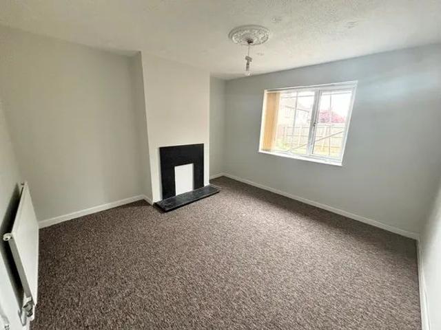 Chipperfield Drive, Kingswood