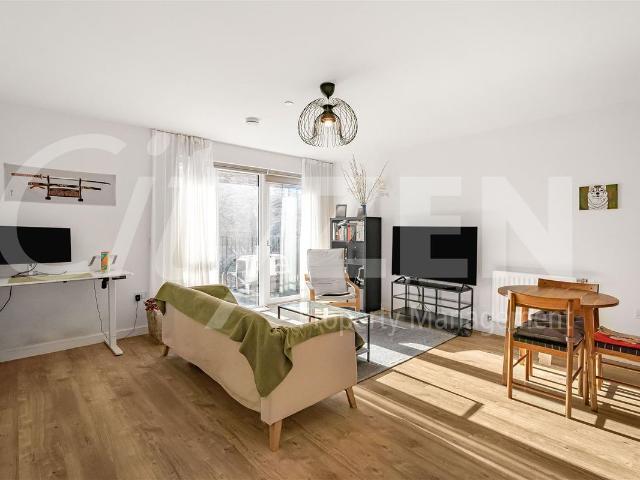 Chismon House, Vousden Grove, London SE28, 1 bed flat to rent, £2,002 pcm | PrimeLocation
