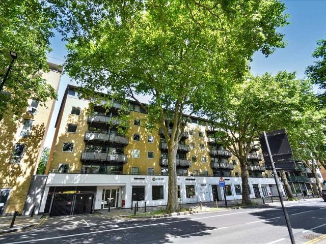 Chiswick High Road, Chiswick, Chiswick W4, 2 bed flat to rent, £4,329 pcm | PrimeLocation