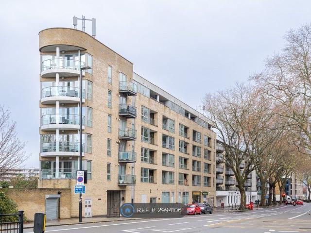 Chiswick High Road, London W4, 2 bed flat to rent, £3,250 pcm | PrimeLocation