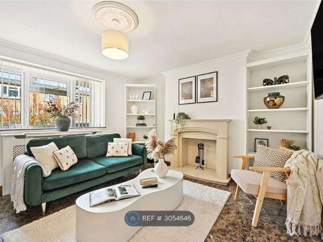 Chiswick, London W4, 3 bed flat to rent, £3,250 pcm | PrimeLocation