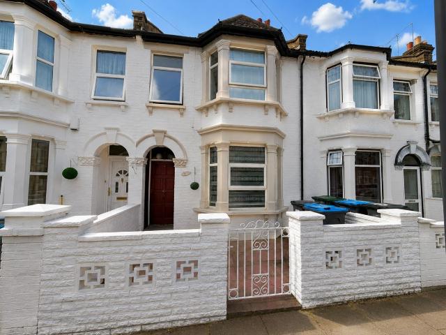 Chiswick Road, Edmonton N9, 3 bed property to rent, £2,400 pcm | PrimeLocation