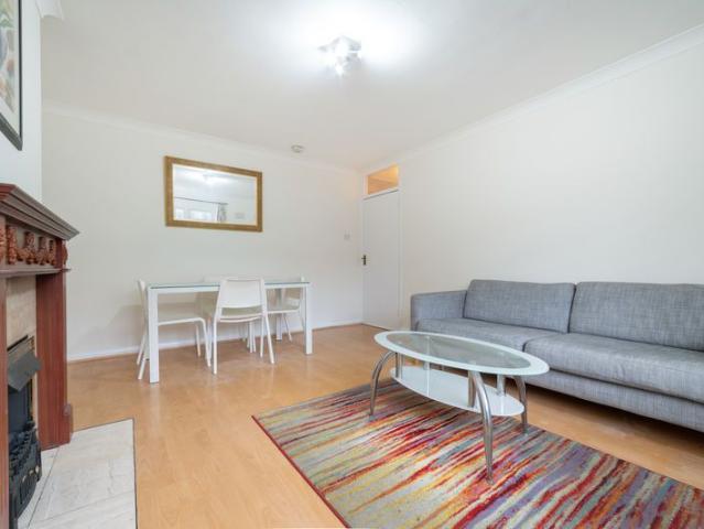 Christchurch Avenue, Kilburn NW6, 2 bed flat to rent, £2,201 pcm | PrimeLocation