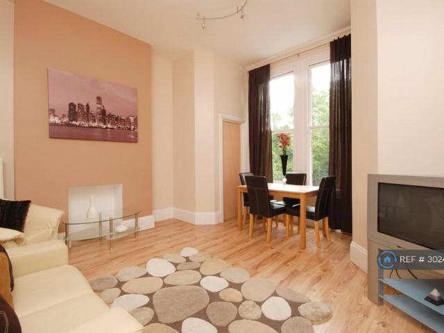 Christchurch Avenue, London, NW6 3 bed flat to rent £3,995 pcm £922 pw
