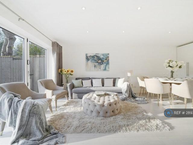 Christchurch Avenue, London, NW6 3 bed flat to rent £6,500 pcm £1,500 pw