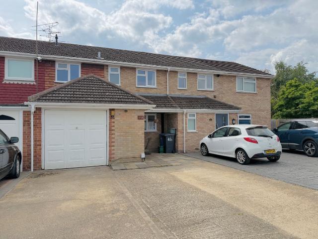Christchurch Drive, Blackwater GU17, 3 bed terraced house to rent, £1,750 pcm | PrimeLocation