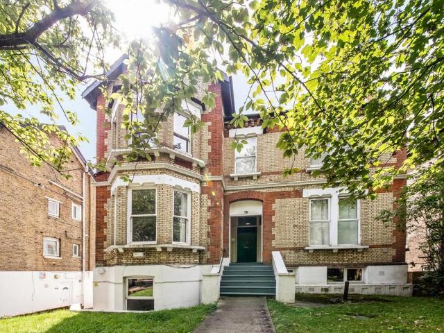 Christchurch Road, Tulse Hill, SW2 2 bed apartment to rent £2,050 pcm £473 pw