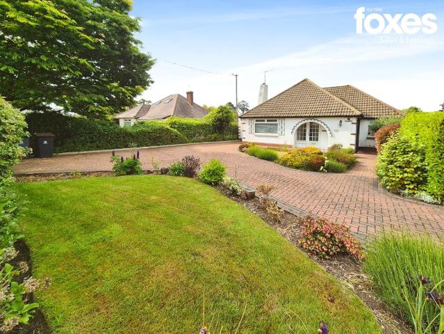Christchurch Road, West Parley, Ferndown, Dorset BH22, 2 bed detached bungalow to rent, £1,750 pcm | PrimeLocation