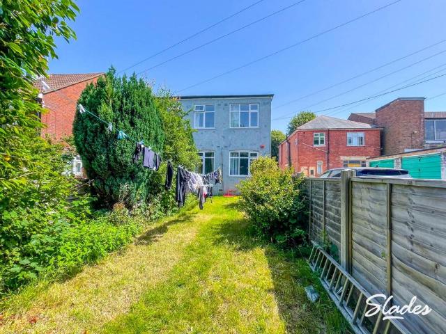 Christchurch Road, Bournemouth, Dorset 2 bed apartment to rent £1,095 pcm £253 pw