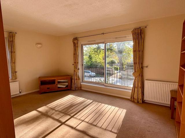 Christchurch Road, Cheltenham GL50, 2 bed flat to rent, £1,200 pcm | PrimeLocation