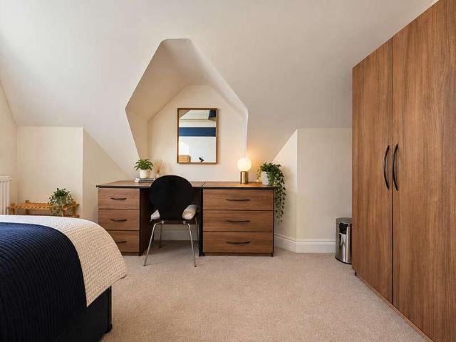 Christchurch Road, Reading, Berkshire, RG2