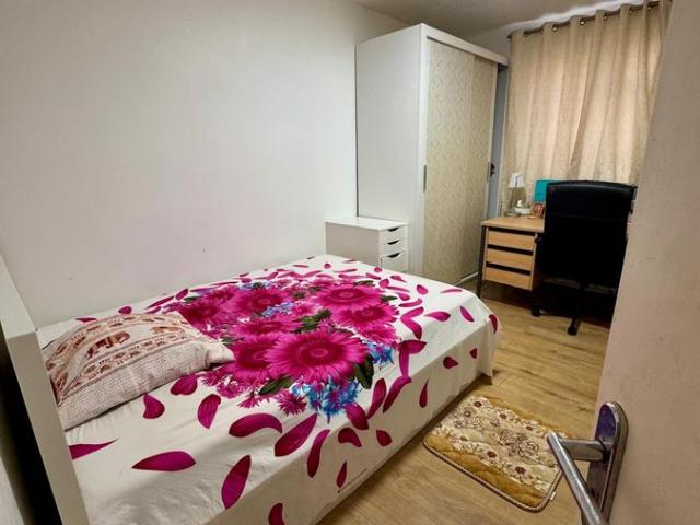 Christian Street, London E1, 3 bed flat to rent, £3,000 pcm | PrimeLocation