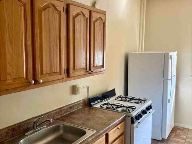 CHRISTIE HEIGHTS 2 1 Bedroom Apartment for Rent at 10 Hasbrouck Ave, Hasbrouck Heights, NJ 07604