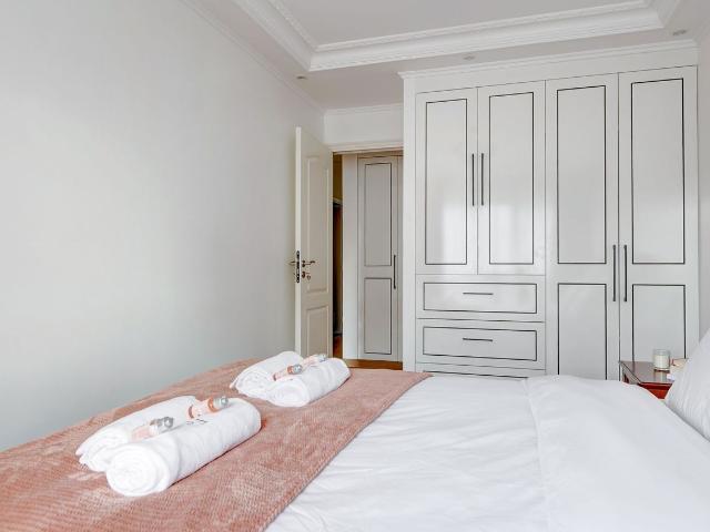 Christine Suite: Splendid Parisian apartment, Paris Amsterdam Apartments for Rent