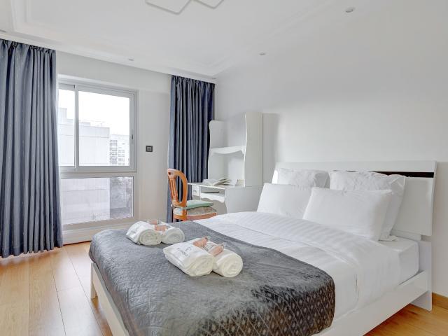 Christine Suite: Splendid Parisian apartment