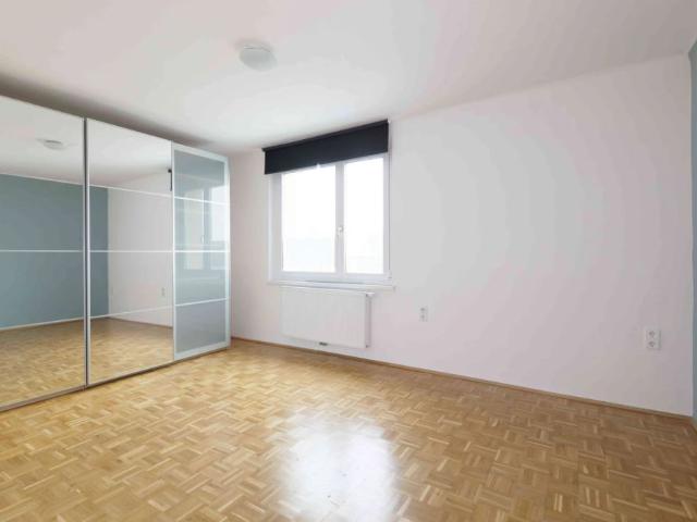CHRISTOPH CHROMECEK IMMOBILIEN MÖDLING Gepflegte 2 Zimmer mit Balkon in Zentrumsnähe!