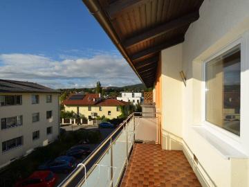 CHRISTOPH CHROMECEK IMMOBILIEN PERCHTOLDSDORF Zentrumsnahe 3 Zimmer Anlegerwohnung mit Balkon!