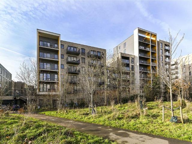 Chronicle Avenue, London, NW9 4BH, United Kingdom | 2 bed apartment for rent #138851628 | Rentberry