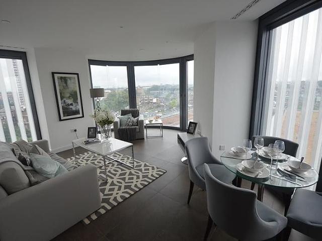 Chronicle Tower, City Road, Angel, London EC1V, 2 bed flat to rent, £3,850 pcm | PrimeLocation