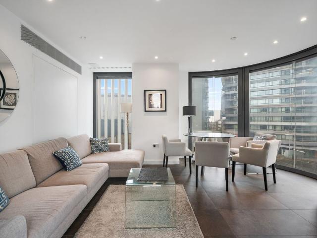 Chronicle Tower, City Road, London EC1V, 2 bed flat to rent, £4,500 pcm | PrimeLocation