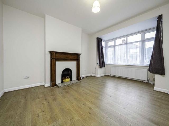 Chudleigh Road, TW2, London