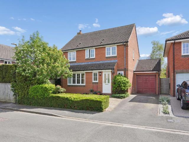 Churchward Close, Grove OX12, 4 bed detached house to rent, £2,050 pcm | PrimeLocation
