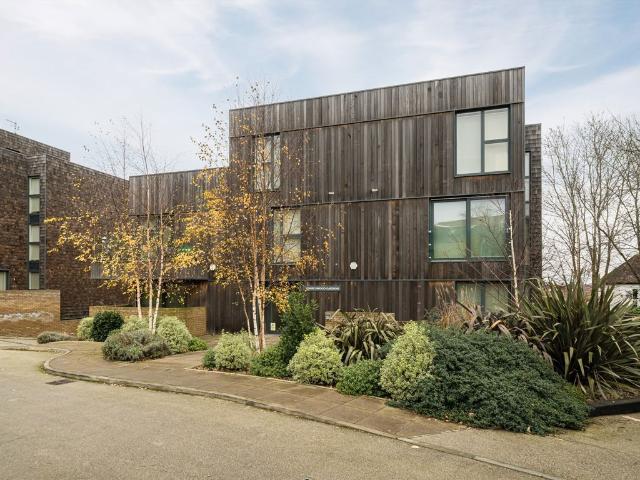 Churchwood Gardens, Forest Hill SE23, 2 bed flat to rent, £2,200 pcm | PrimeLocation