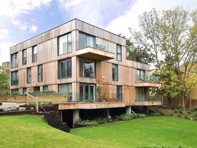 Churchwood Gardens, London SE23 1 bed flat to rent £1,900 pcm £438 pw
