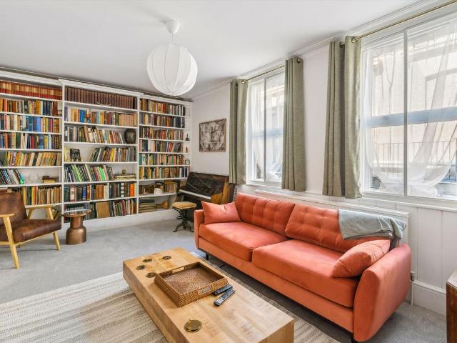 Church Court, Richmond TW9, 2 bed flat to rent, £5,000 pcm | PrimeLocation