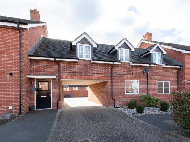 Church Crookham, Fleet GU52, 2 bed maisonette to rent, £1,475 pcm | PrimeLocation