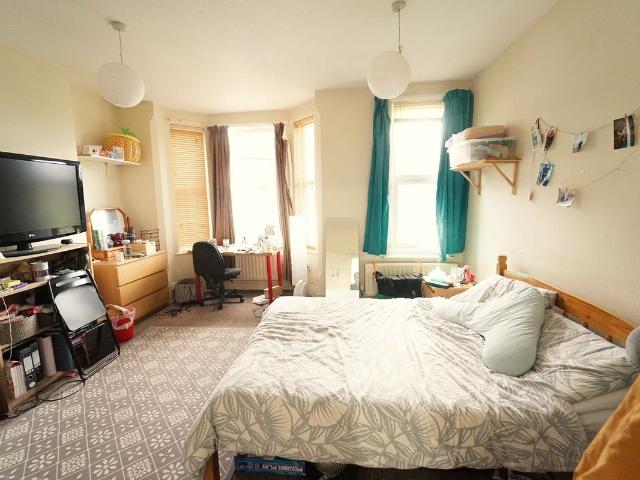Church Grove, Nottingham, Nottinghamshire NG7, 4 bed shared accommodation to rent, £2,253 pcm | PrimeLocation