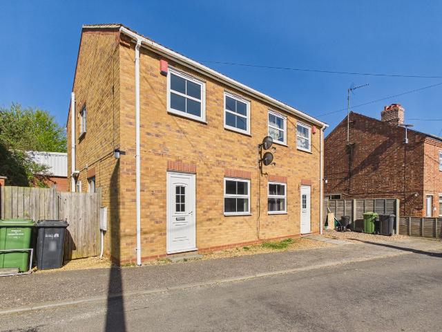 Church Drove, Outwell PE14, 2 bed semi detached house to rent, £895 pcm | PrimeLocation