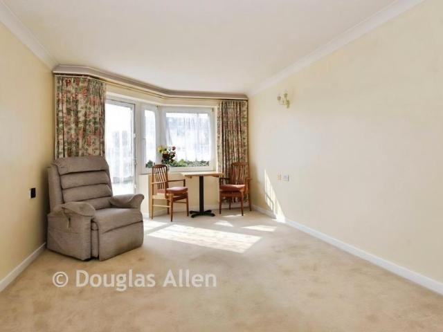 Church End Lane Runwell SS11 1 bed flat to rent £800 pcm £185 pw
