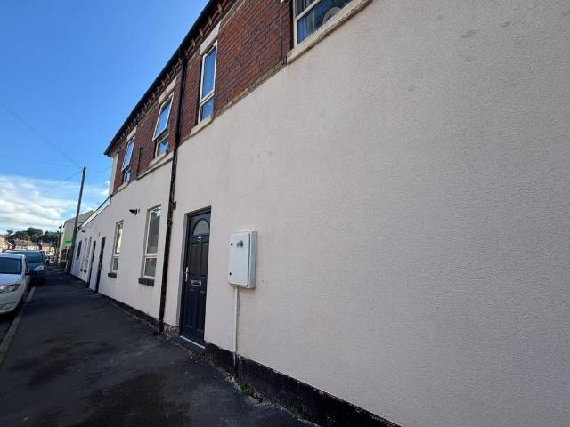 Church Hill Street, Burton on Trent. 1 bed apartment to rent £775 pcm £179 pw