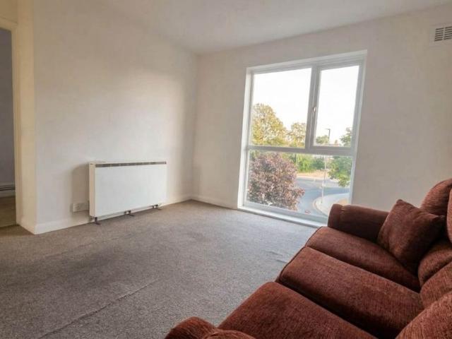 Church Lane, Tooting SW17, 1 bed flat to rent, £1,600 pcm | PrimeLocation
