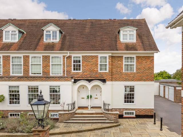 Church Lane, Wimbledon, London SW19, 3 bed property to rent, £9,000 pcm | PrimeLocation
