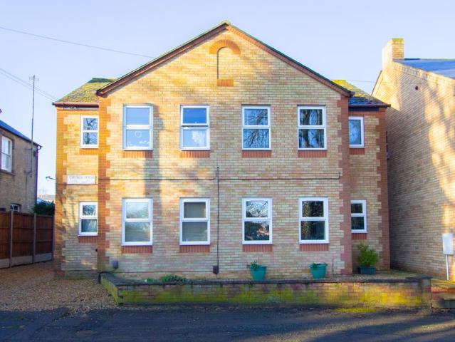 Church Lane, Willingham, Cambridge 1 bed ground floor flat to rent £950 pcm £219 pw